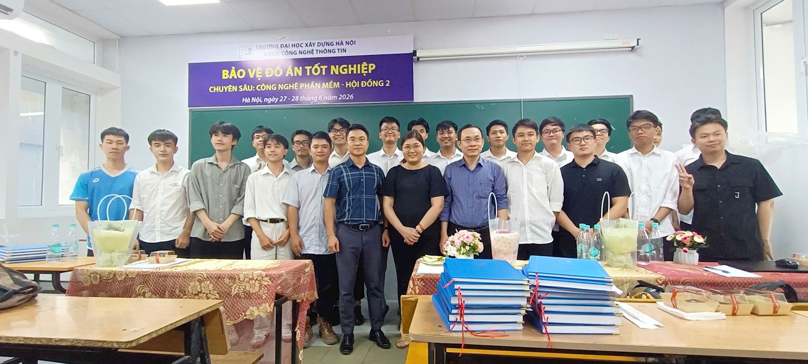 BẢO VỆ TỐT NGHIỆP ĐỢT 2 HỆ CỬ NHÂN NĂM HỌC 2025-2026, CHUYÊN NGÀNH CÔNG NGHỆ PHẦN MỀM