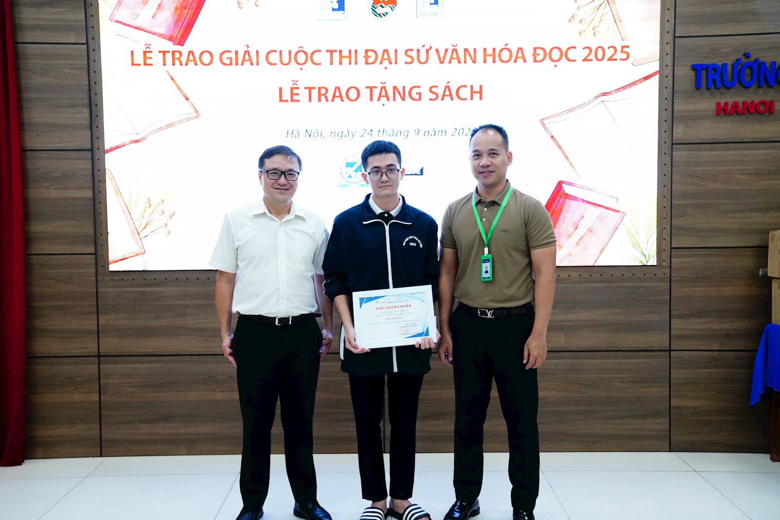 Sinh viên Khoa CNTT đạt Giải Nhất Cuộc thi Đại sứ Văn hóa đọc